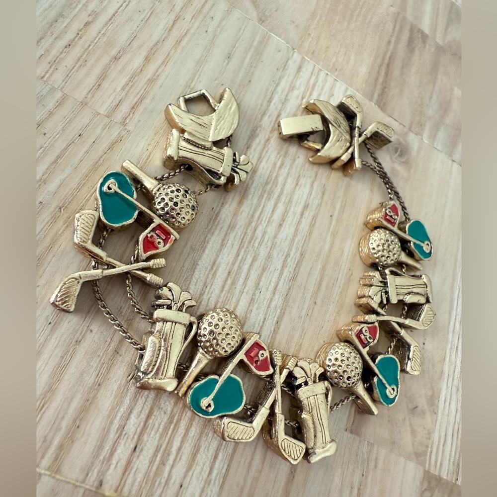 Vintage gold tone golf charm slider bracelet